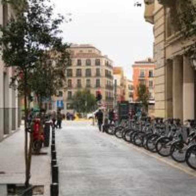 Apartamento Sotano En Gran Via Madrid Exteriör bild