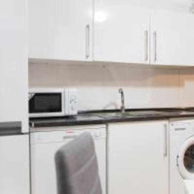Apartamento Sotano En Gran Via Madrid Exteriör bild
